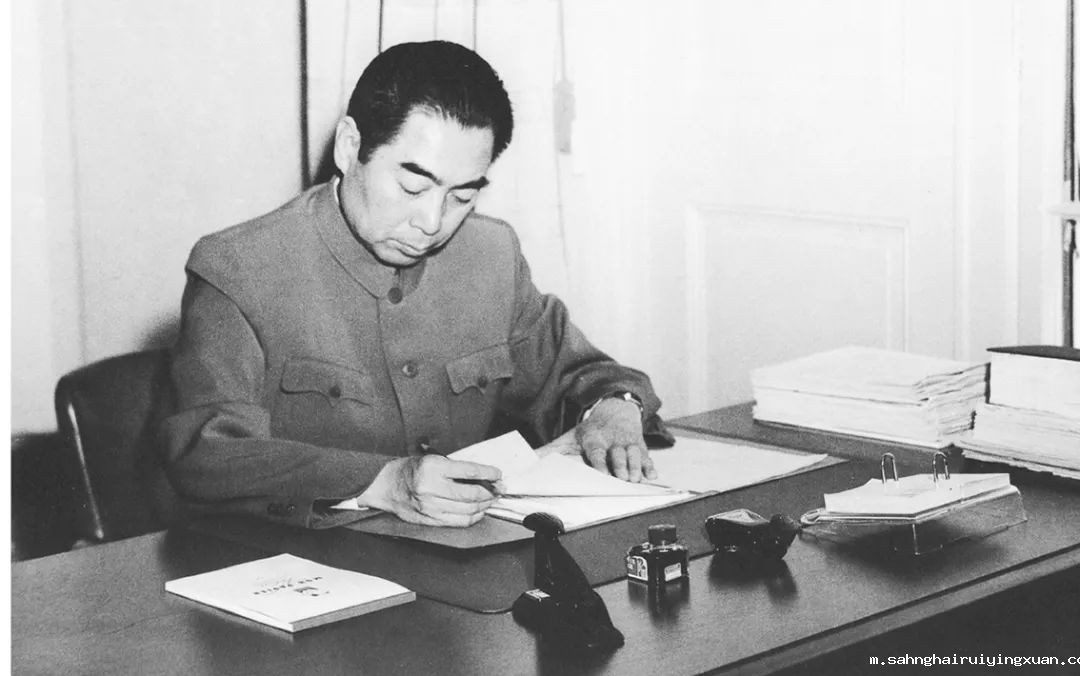 677b2f4ed7e9f.jpg 677b2f4ed7e9f.jpg